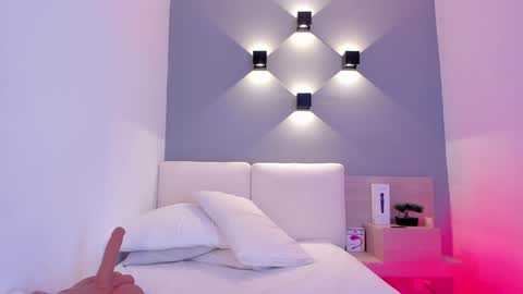 Aisha online show from 01/28/25, 11:28