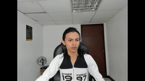 Snapshot of aisha_hotts777 chatting on 02/02/26, 04:33 Aisha online show from 02/02/26, 04:33