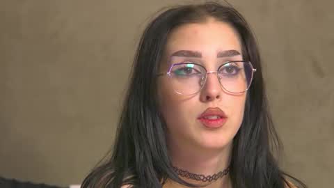 Snapshot of aisha_hummer chatting on 11/28/25, 09:28 AishaHummer online show from 11/28/25, 09:28