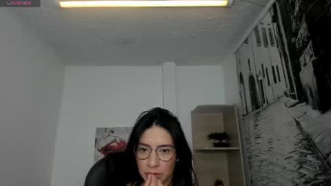 Aisha  online show from 06/11/26, 03:32