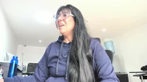 Katie   online show from 12/04/25, 02:26