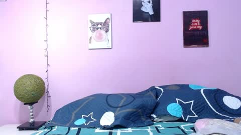 Snapshot of aisha_laurent chatting on 04/06/26, 12:39 aisha laurent online show from 04/06/26, 12:39