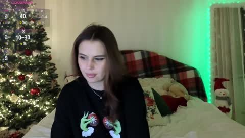 Aisha online show from 12/22/24, 05:21