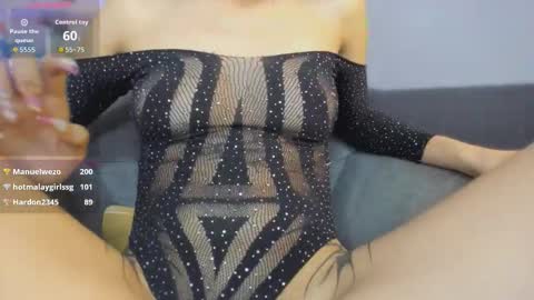 Snapshot of aisha_sakina chatting on 11/08/25, 02:06 aisha online show from 11/08/25, 02:06