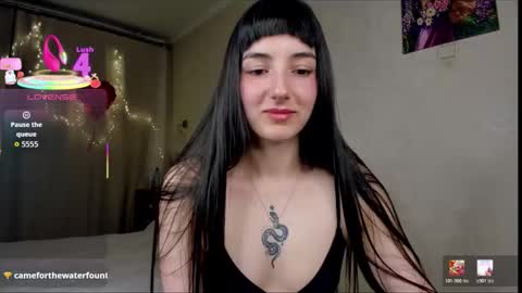 Aisha online show from 03/22/26, 09:18