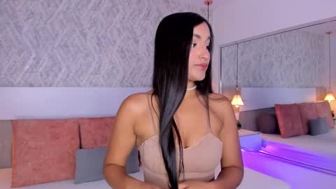 Aisha online show from 03/05/25, 03:18