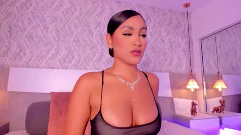 Aisha online show from 10/28/25, 09:17