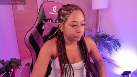 Snapshot of aisharose_ chatting on 01/30/25, 06:21 Aisha online show from 01/30/25, 06:21