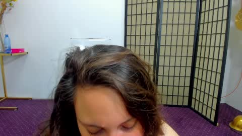 Aisha online show from 04/05/26, 03:58