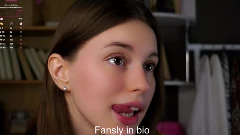 Aliza online show from 10/21/25, 01:39