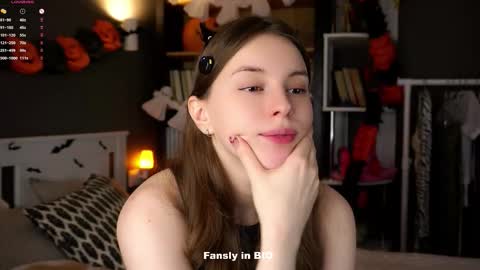 Aliza online show from 10/31/25, 01:17