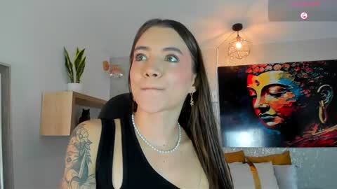 little aitana  online show from 06/18/26, 03:07