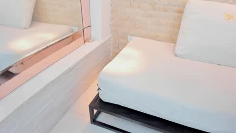 Snapshot of aitana_cole chatting on 02/24/26, 03:37 AITANA online show from 02/24/26, 03:37