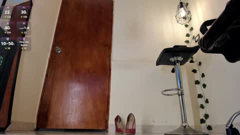 Snapshot of aitana_purple chatting on 09/23/25, 09:29 Aitana online show from 09/23/25, 09:29