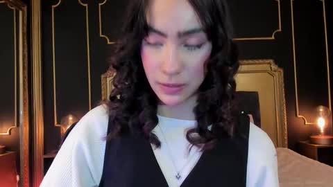 Aitana online show from 11/28/25, 12:19