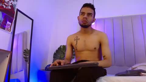 aji_golds online show from 06/29/26, 04:07