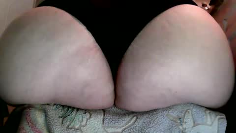 ajlwes online show from 09/28/25, 09:47