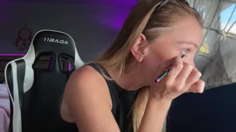 AJ online show from 03/04/26, 08:59