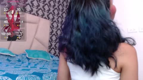 A K A N E  U W U online show from 12/18/24, 12:51