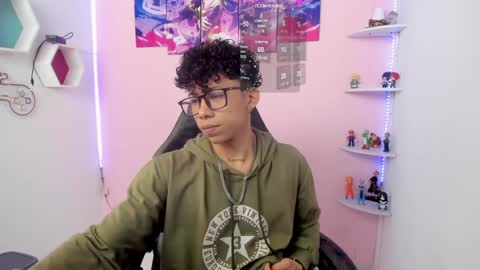 akazaboy online show from 01/12/25, 04:21