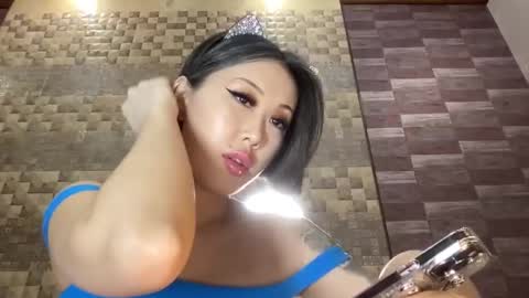 Akemi online show from 02/06/25, 01:27