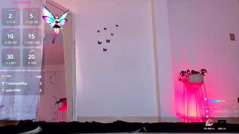 Snapshot of akemirosse chatting on 09/13/25, 05:24 Akemi online show from 09/13/25, 05:24