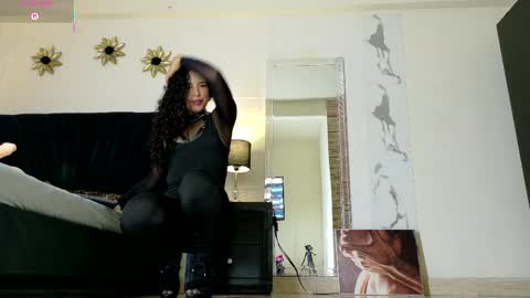 Akemi online show from 04/01/26, 08:06