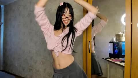 Snapshot of akiba_cute chatting on 05/21/26, 09:05 akiba_cute online show from 05/21/26, 09:05