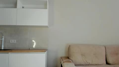 Akime online show from 10/26/25, 04:07