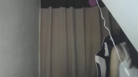 Snapshot of akira_z101 chatting on 03/03/25, 09:33 akira_z101 online show from 03/03/25, 09:33