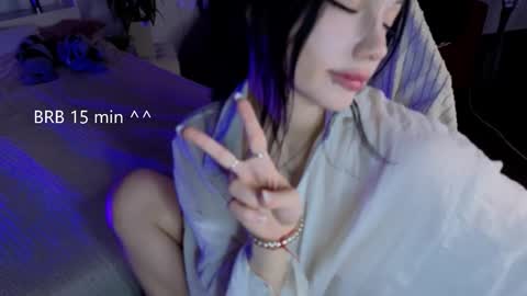 Snapshot of akiraasai chatting on 11/28/25, 03:14 Akira please help me get my first 50 thumps up online show from 11/28/25, 03:14