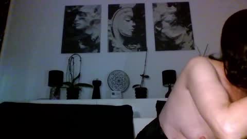 MIHAELA online show from 10/23/25, 06:28