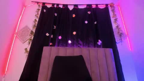 akirastone_ online show from 09/24/25, 12:19