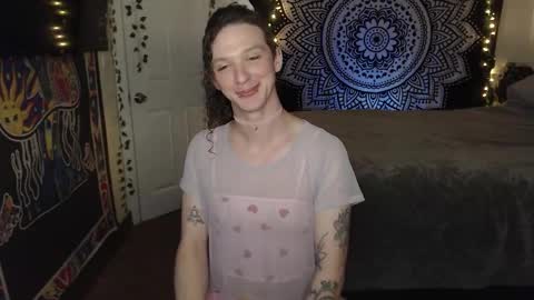 Snapshot of akirasuka chatting on 12/13/25, 10:59 kirax online show from 12/13/25, 10:59