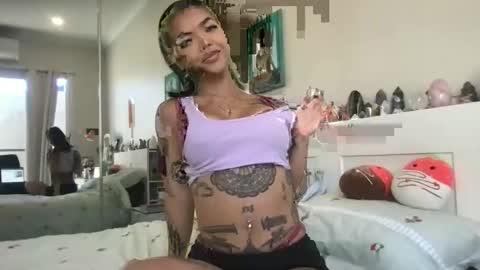 Akira Zay online show from 01/07/26, 09:50