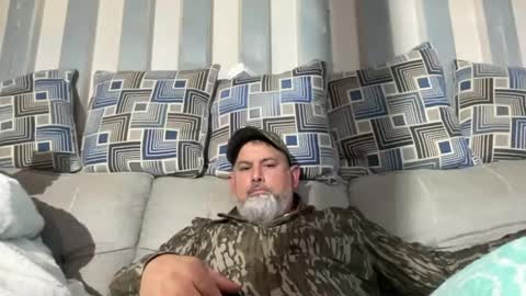 Snapshot of akthroating chatting on 12/22/25, 02:41 DADDY BABYGIRL online show from 12/22/25, 02:41