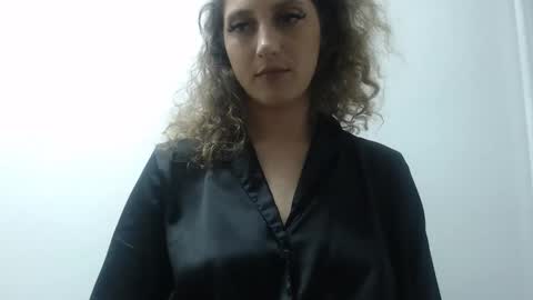 akyragrace online show from 05/12/26, 09:12