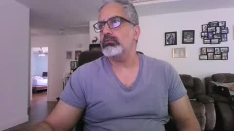 aladdin31673 online show from 05/10/26, 02:22