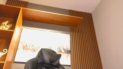 Alahia Rodriguez online show from 04/01/26, 07:00