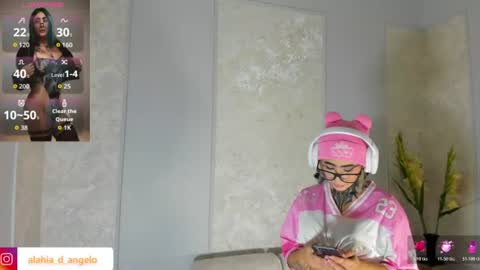 Snapshot of alahia_dangelo_ chatting on 07/13/26, 05:38 ALAHIA online show from 07/13/26, 05:38