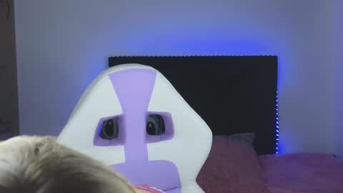 alahia online show from 02/19/25, 02:12