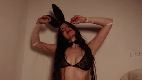           online show from 10/17/25, 08:39