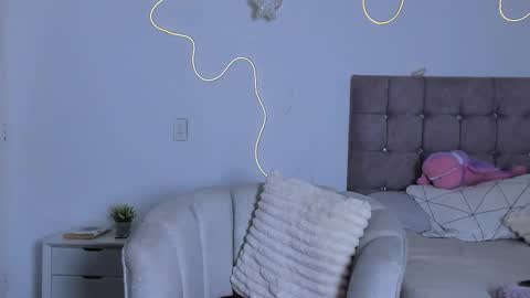 Alaia Alegria online show from 03/15/26, 11:33