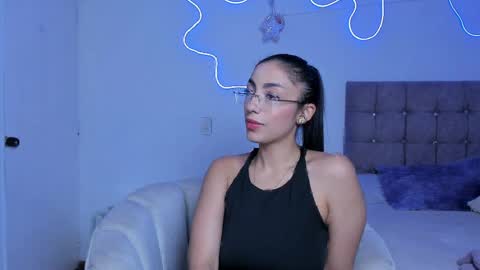 Alaia Alegria online show from 05/04/26, 09:44