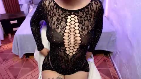 alaia_blue1 online show from 10/14/25, 01:34
