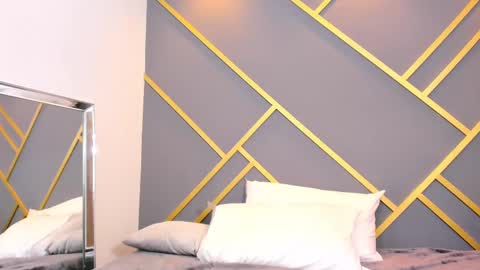 alaia_colins online show from 03/03/25, 07:43