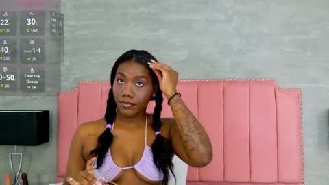 alaia_colins online show from 04/11/26, 12:15