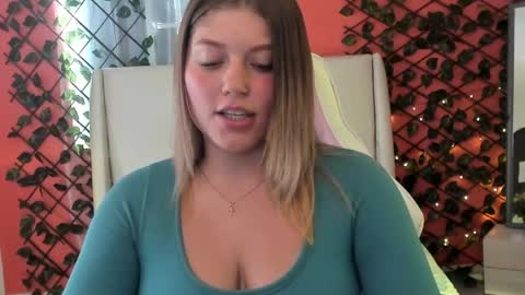 Alaia online show from 04/17/26, 08:34