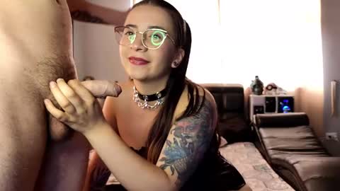 Snapshot of alaia_soul_ chatting on 02/15/25, 05:07 AlaiaSam online show from 02/15/25, 05:07