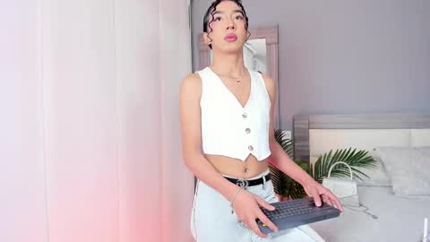 alaiaguerra online show from 09/13/25, 07:35